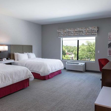 Hampton Inn Блэк-Маунтин Экстерьер фото